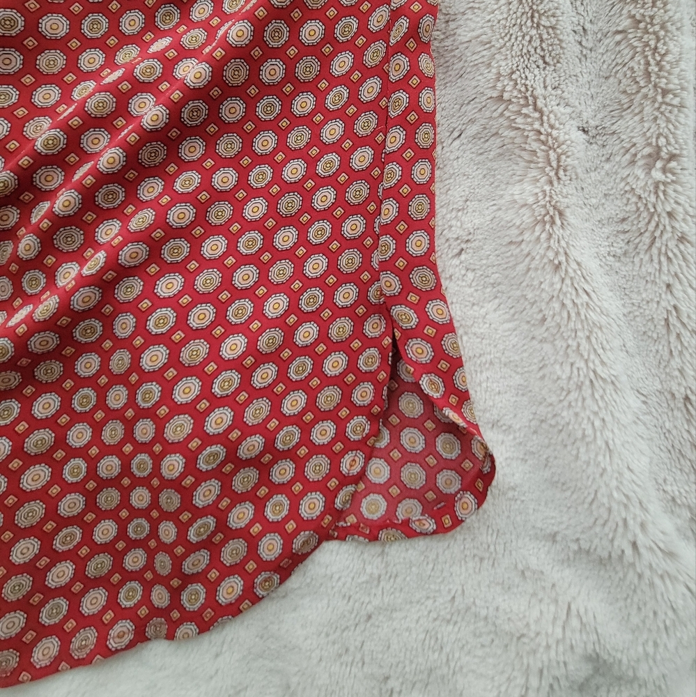 Women's Medium Blouse - Picture 9 of 9